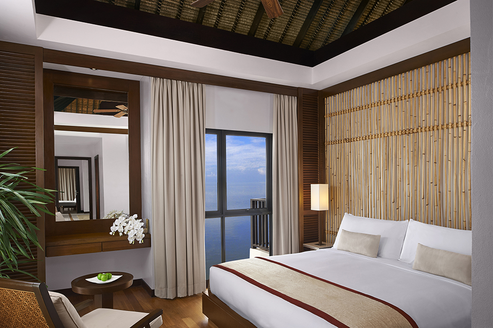 AVANI_Sepang_Royal_Villa_King_Bedroom