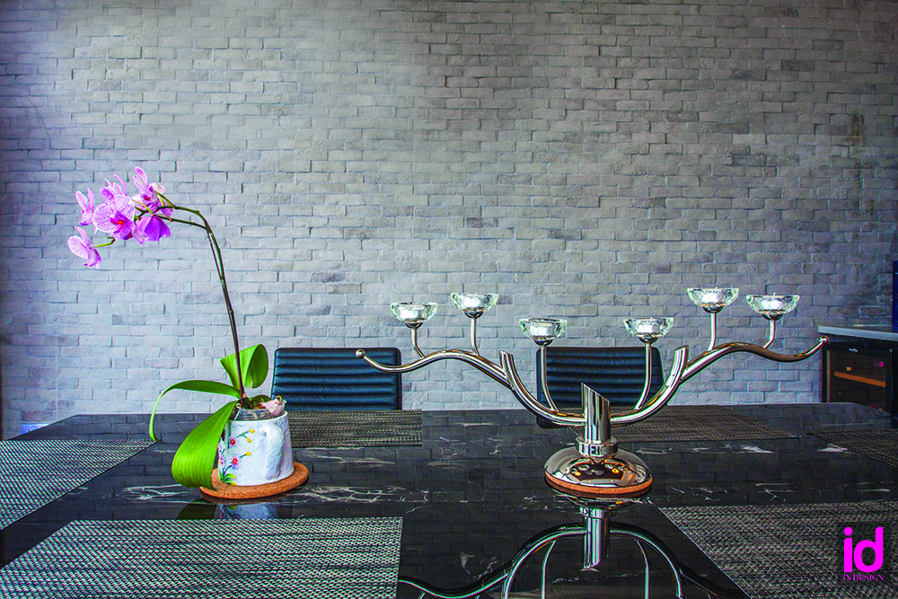 dining-feature-we-by-b