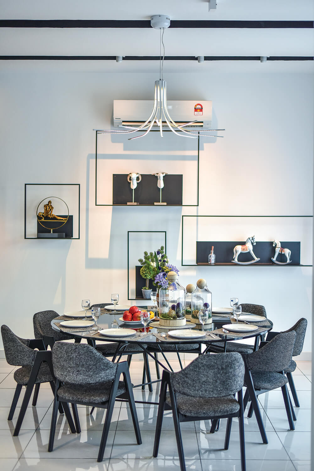 rr-dining-homlux