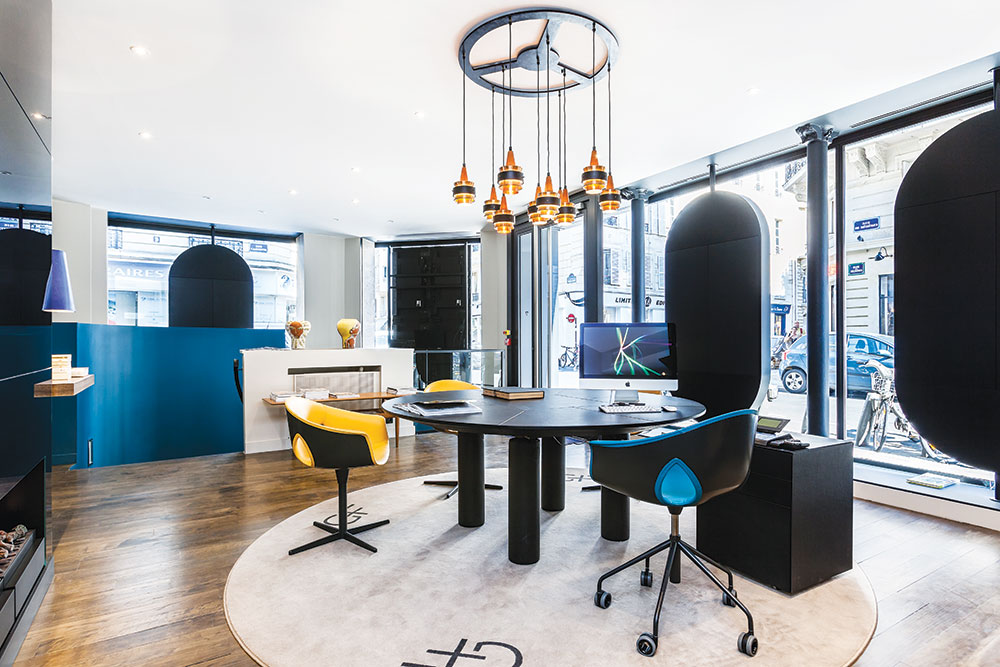 ch_155_-trends_gerard_faivre_table