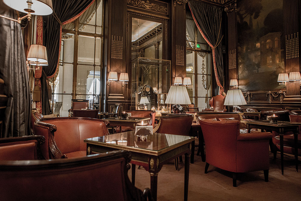 ch_155_hotel_le_meurice_lobby_1