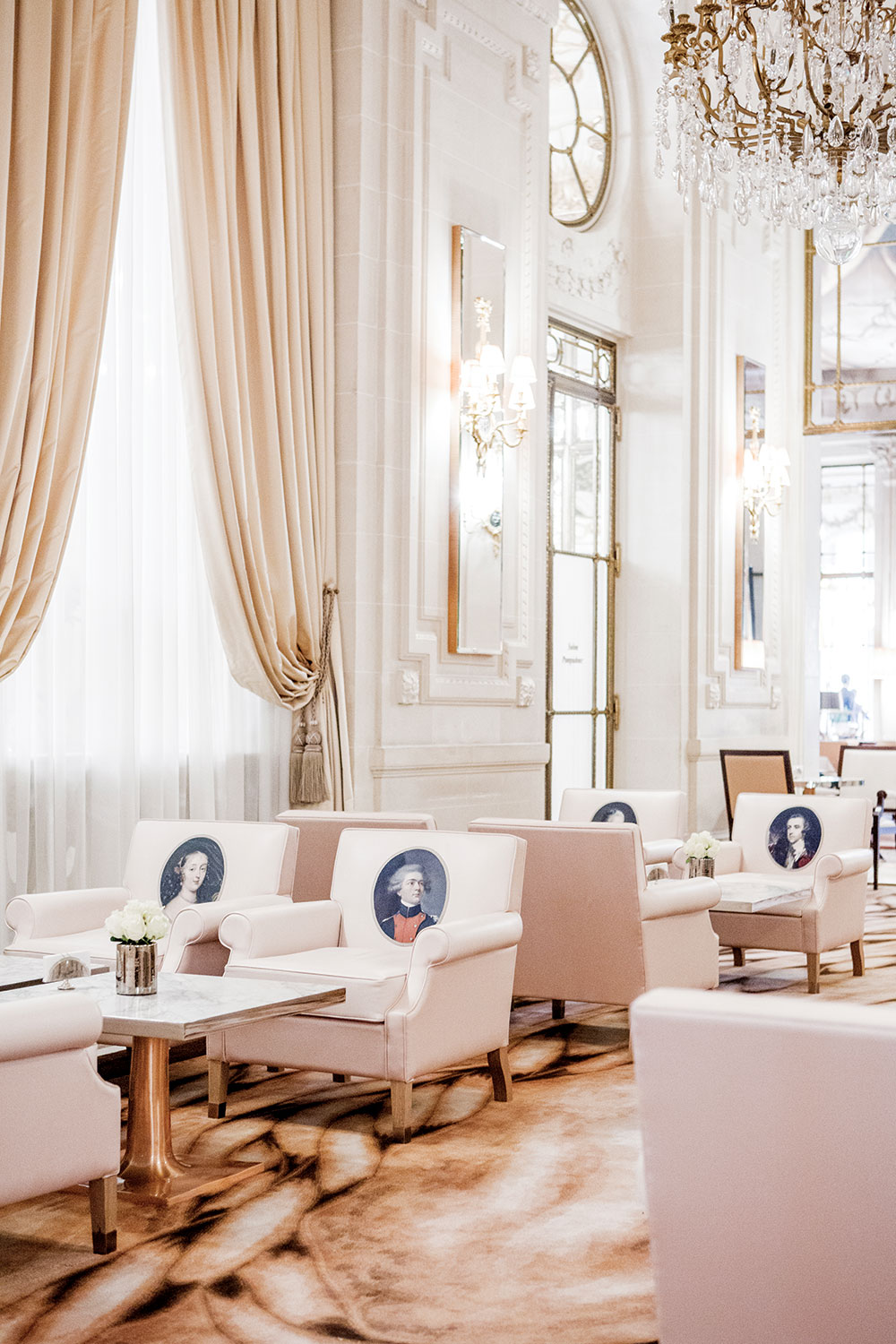 ch_155_hotel_le_meurice_restaurant