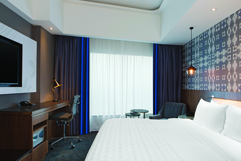 rr_41_destinasi_le_meridien_premier_room