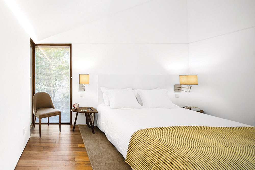 rr_41_destinasi_pedras_salgadas_spa_room_1