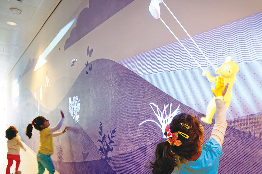 ch_156_jch_play_walls