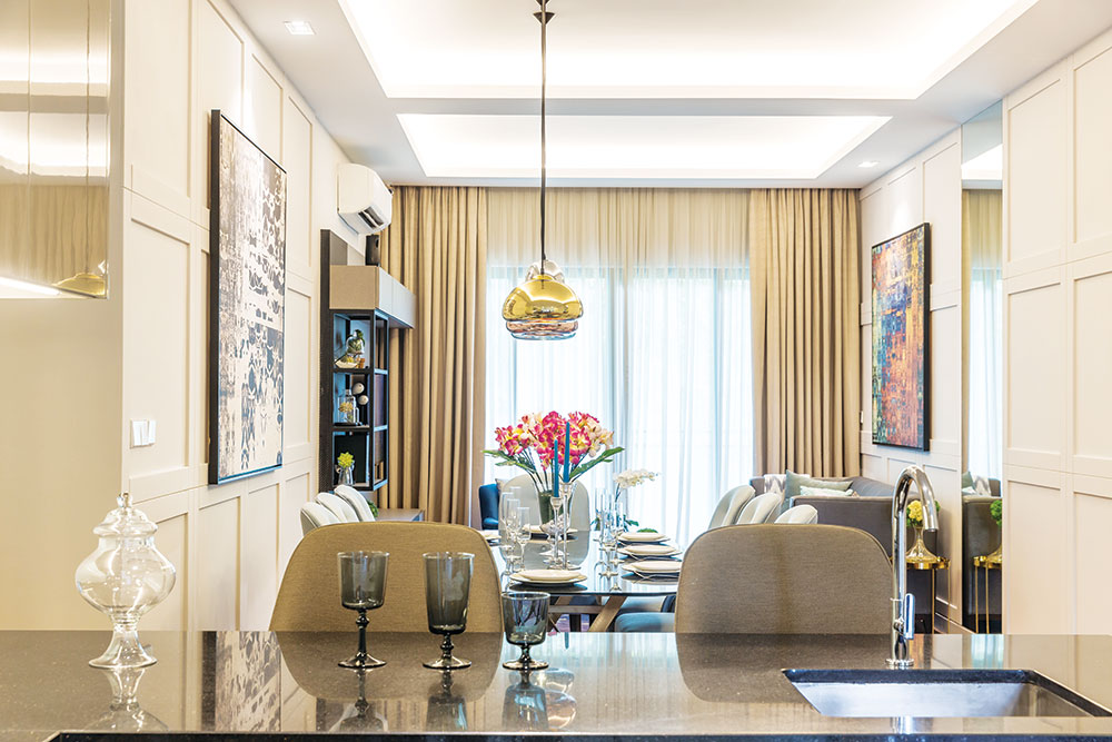 ch_156_cover_bukit_dinding_dining_living