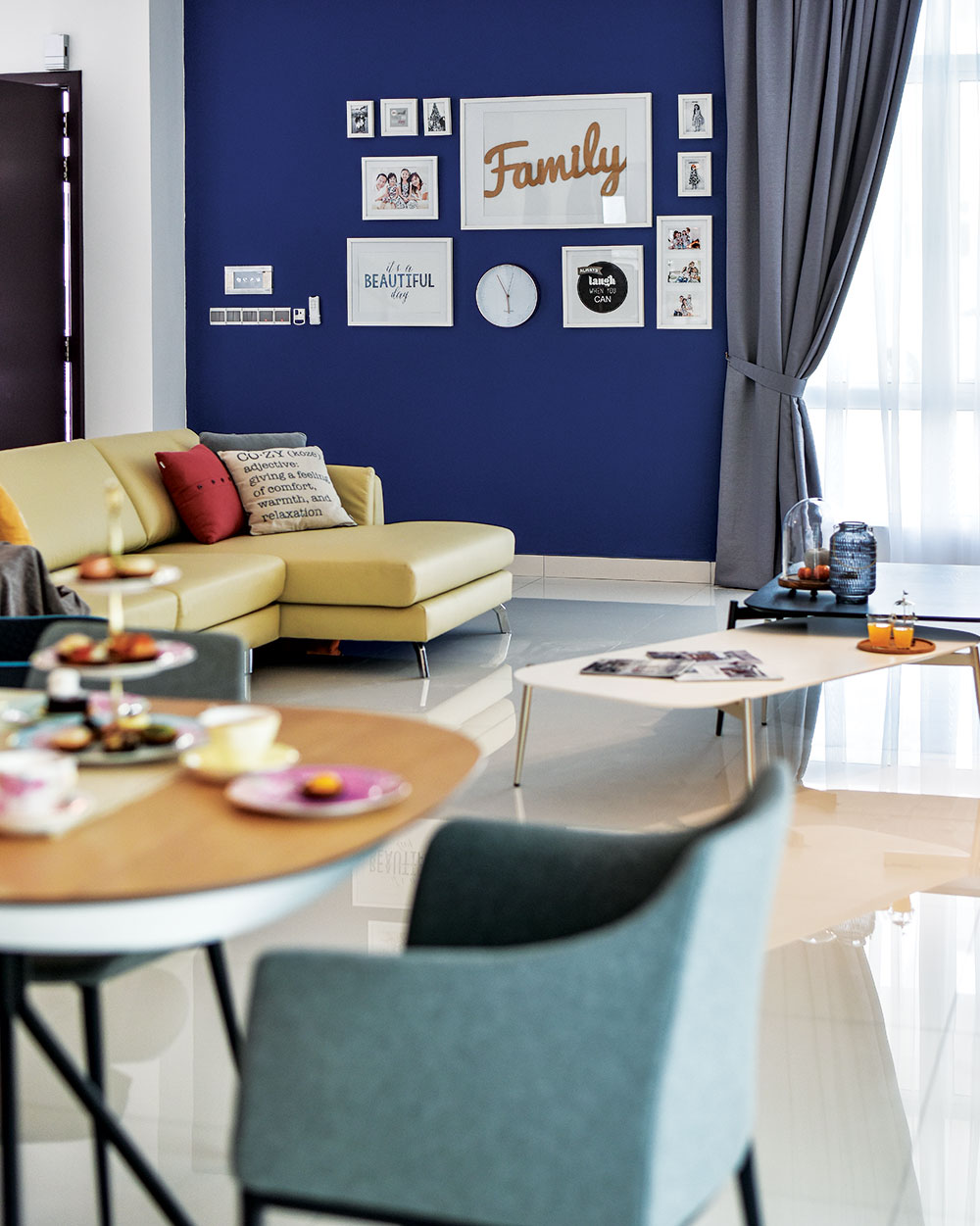 ch_156_yongstudio_living_side