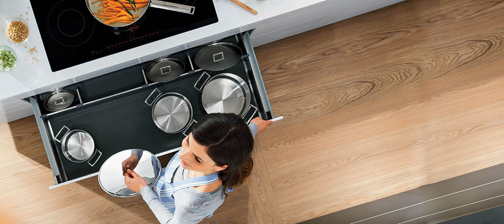 in_home_kitchen_blum