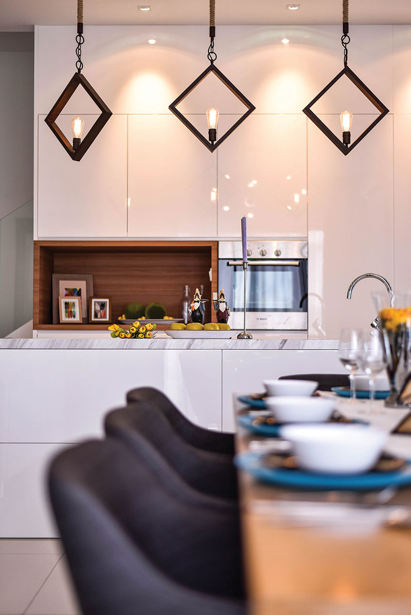 in_home_kitchen_kbinet_1