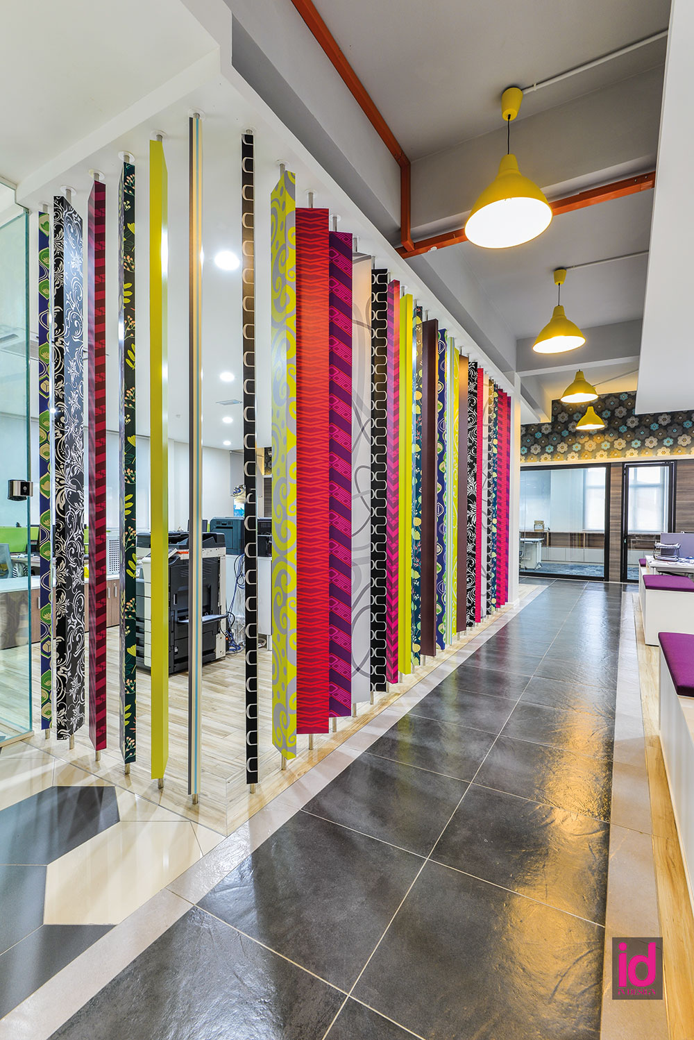 sod_media_sign_colourful_fabrics